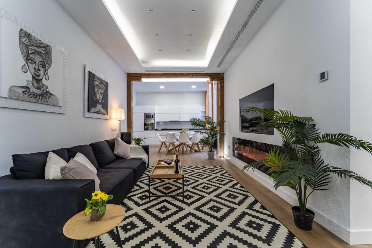 Exclusive Luxury Apartment In Central Мадрид Экстерьер фото